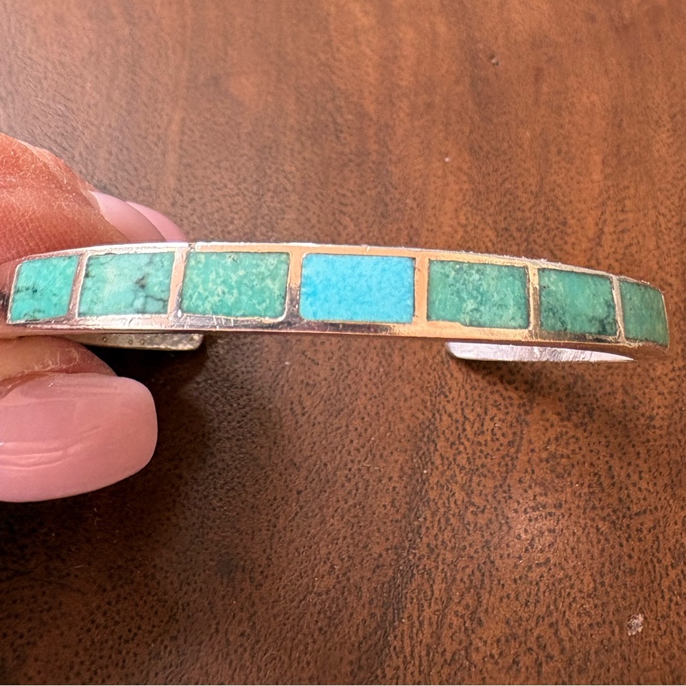 Old Navajo Turquoise Inlay Coin Silver Cuff Bracelet - Green Blue - Picture 15 of 15